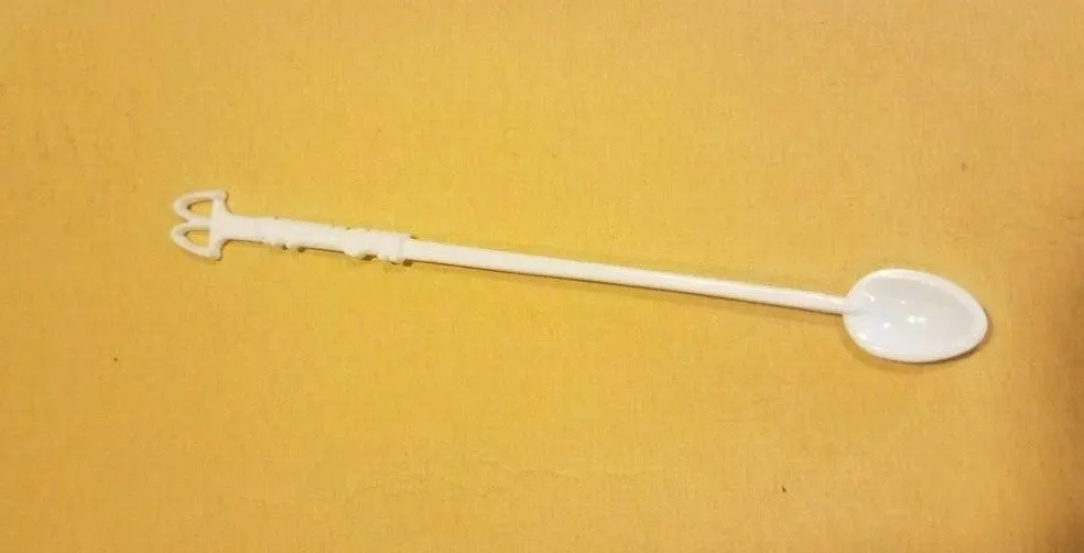 cocaine-spoon-scale-paraphernalia-drugs
