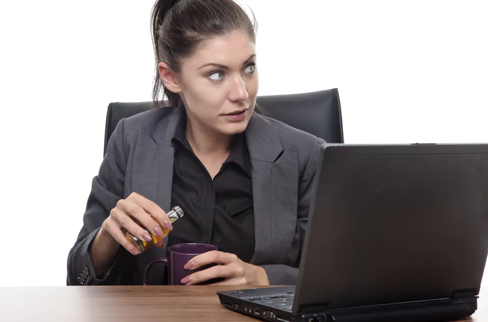 signs-of-secret-drinking-problem-trouble-at-work-getting-arrested-family-relationship-struggles
